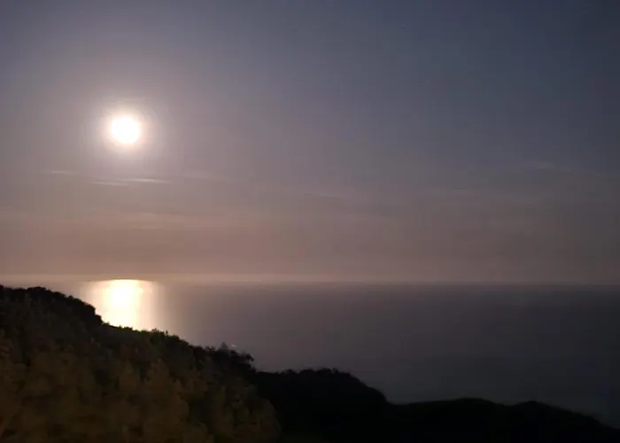 La Roqueta Bed & Breakfast 4*