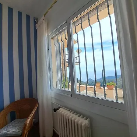 Oda ve Kahvaltı La Roqueta 4*