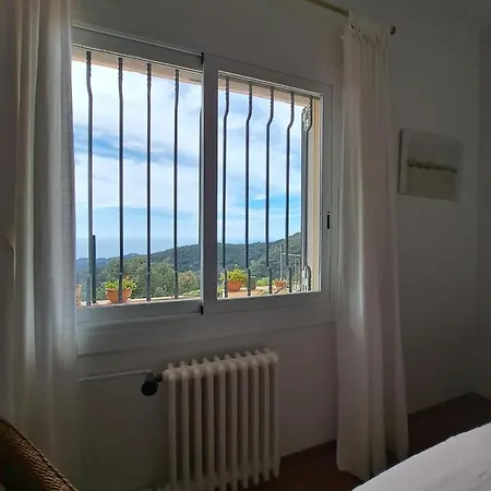 Oda ve Kahvaltı La Roqueta