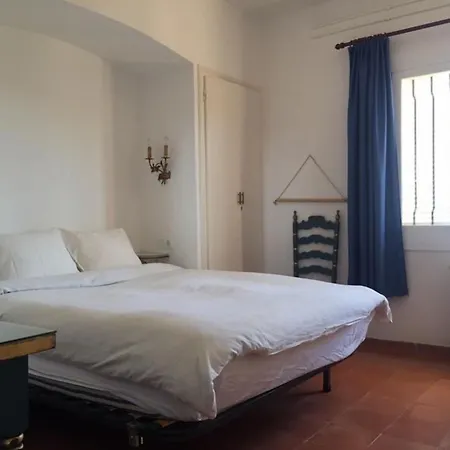 Nocleg ze śniadaniem La Roqueta 4*
